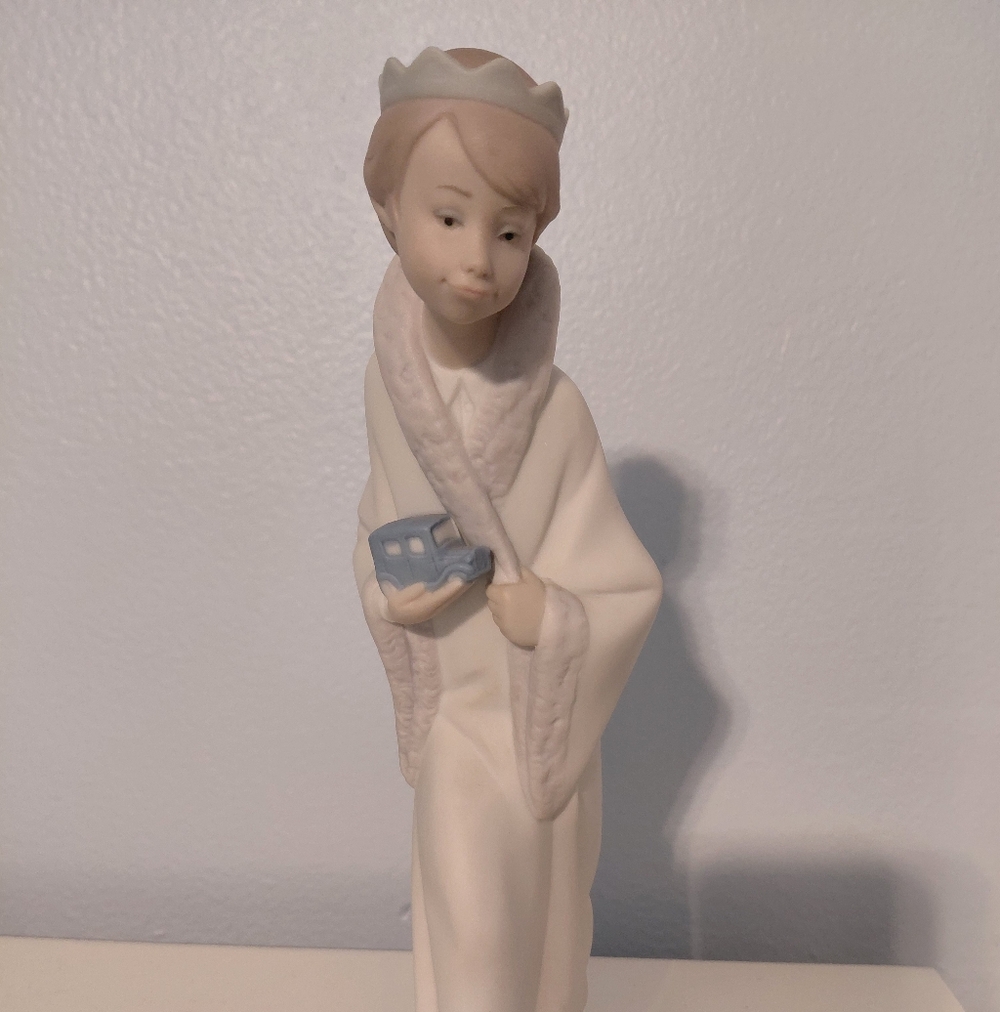 Lladro King Gaspar. #4674
